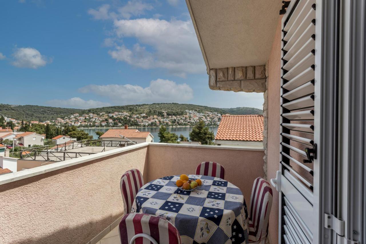 Apartmani Prkacin Trogir Exterior foto