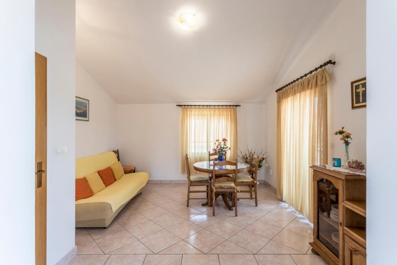 Apartmani Prkacin Trogir Exterior foto