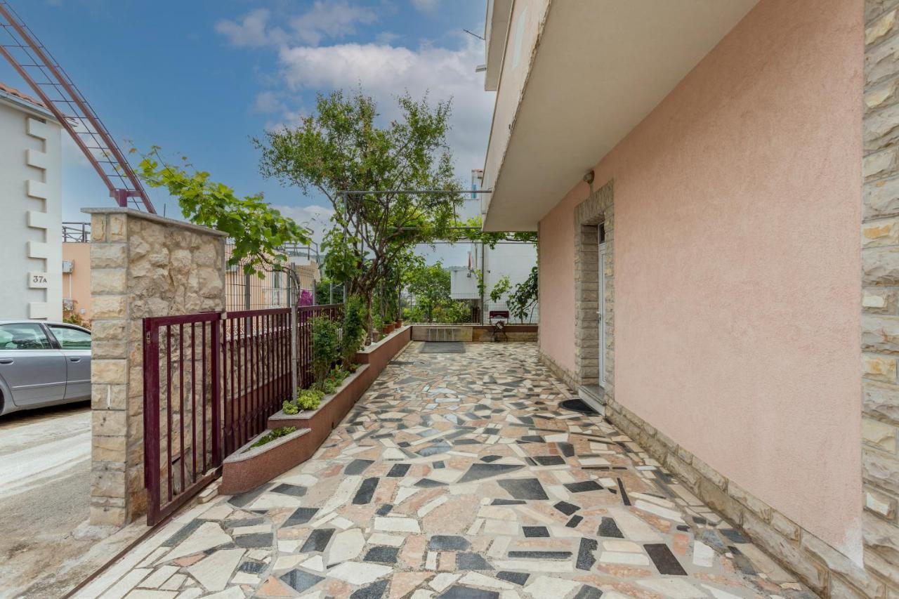 Apartmani Prkacin Trogir Exterior foto
