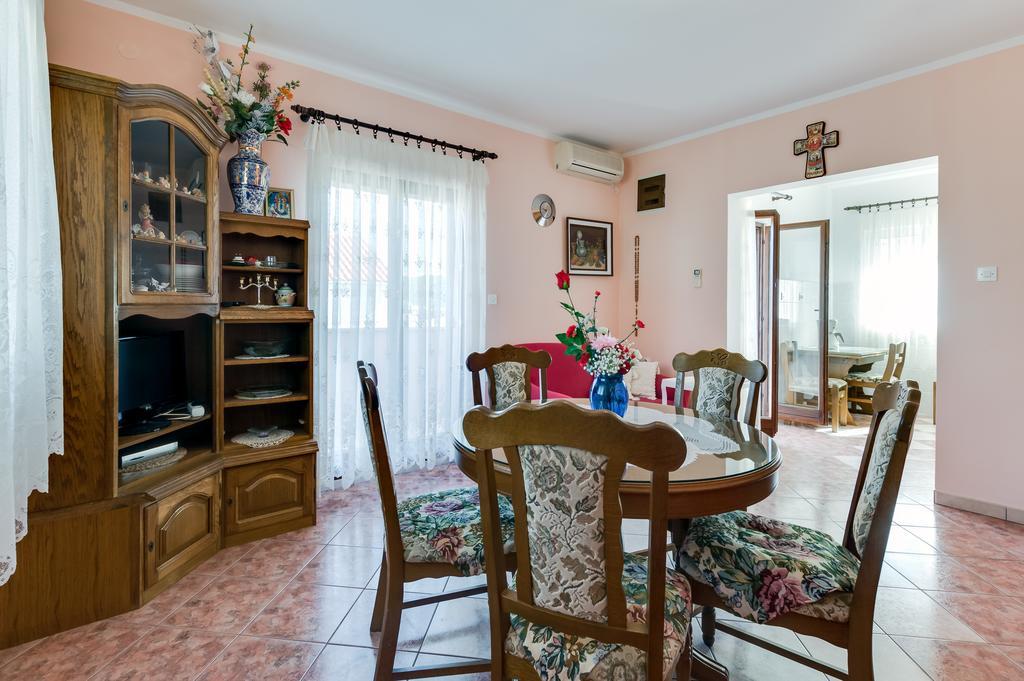 Apartmani Prkacin Trogir Exterior foto