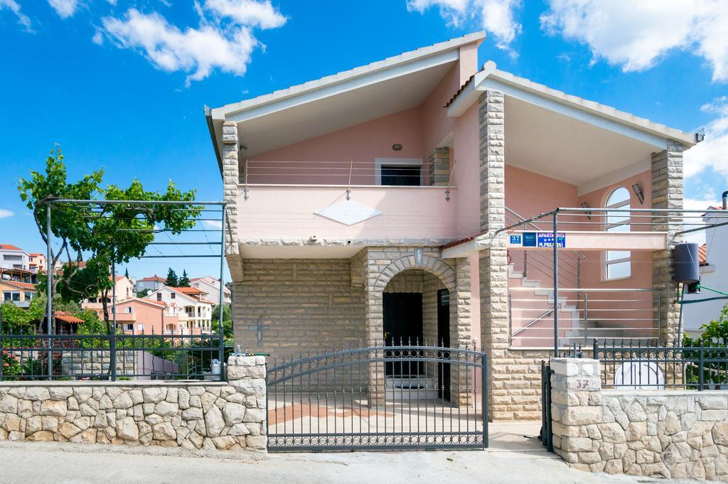 Apartmani Prkacin Trogir Exterior foto
