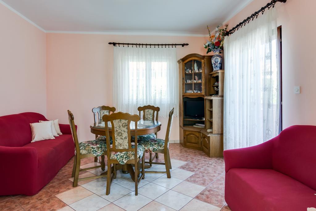 Apartmani Prkacin Trogir Exterior foto
